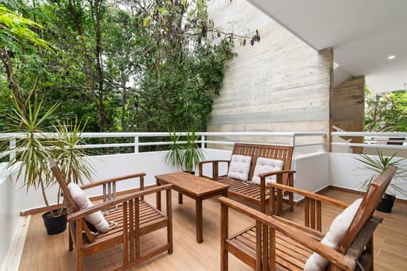 Encanto Private Balcony 2 Pools 5 Minutes To Beach