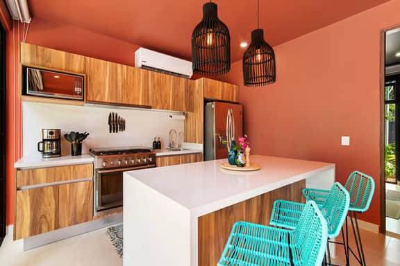 Casa Lush | Pvt Pool | Rooftop | 10 Min to Beach
