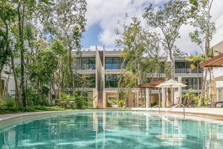 Encanto Private Balcony 2 Pools 5 Minutes To Beach